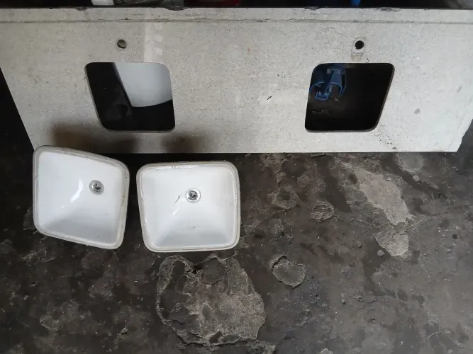 Vendo pia de mármore por 550
