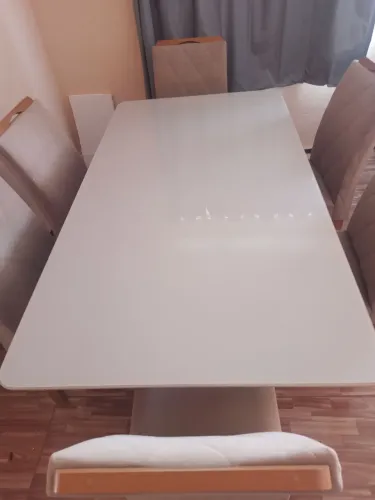 Mesa de jantar com 6 cadeiras (nova)