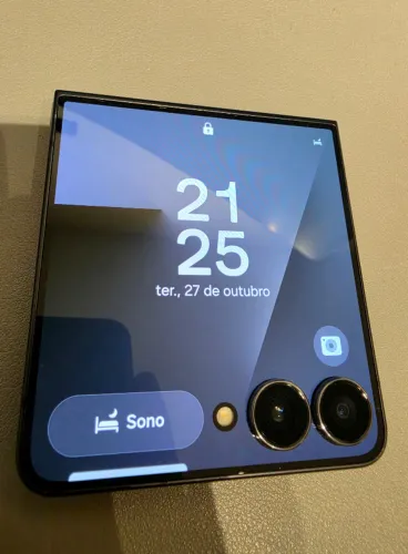Samsung Galaxy Z Flip7 256GB | 12GB RAM | Preto (JetBlack) | Garantia Samsung