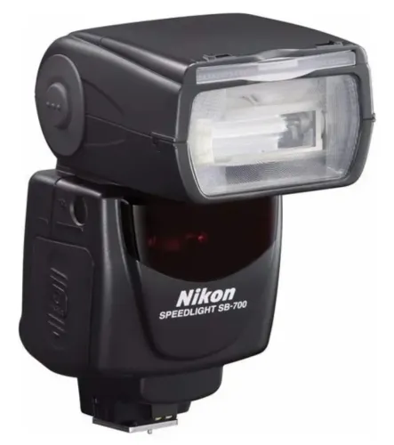 Flash Nikon SB-700