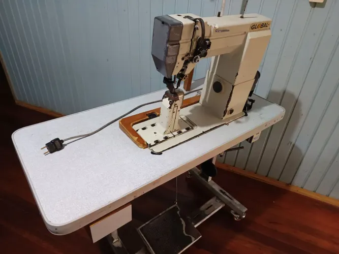 Máquina de costura
