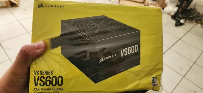 Fonte Corsair VS600 600W ATX - 80 Plus - Original