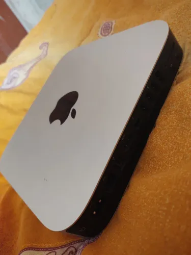 Mac mini i5 16gb ram SSD 256