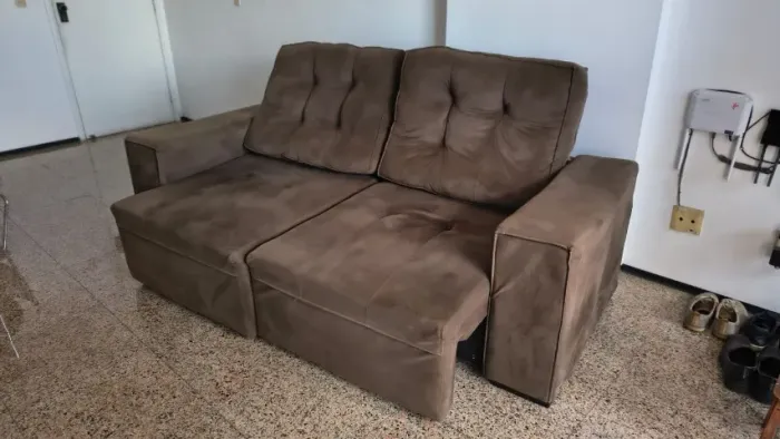 Sofá Retrátil / Reclinável em Suede Marrom - Estrutura e Molas Perfeitas