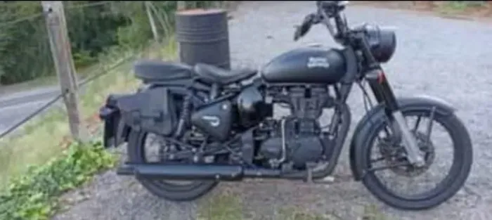 2018 Royal Enfield classic stealth black 500 efi