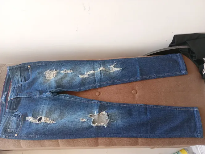 Calça jeans feminina skinny. 36/38