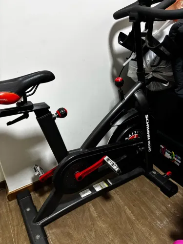 Bicicleta Schwinn 800IC