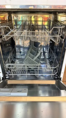 Aqui na de lava louça