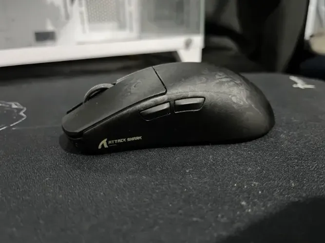 Mouse gamer sem fio ATTACK SHARK R11 Ultra 8K de fibra de carbono, sensor PAW3950 MAX, 49