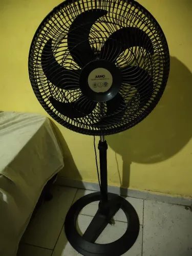 Ventilador de coluna Arno 