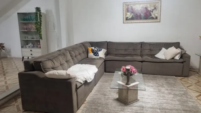 Sofá L grande da STOK CASA,