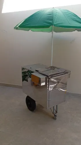 Carrinho térmico de inox. Em excelente estado