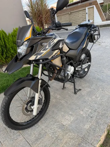 XRE 300 2023 