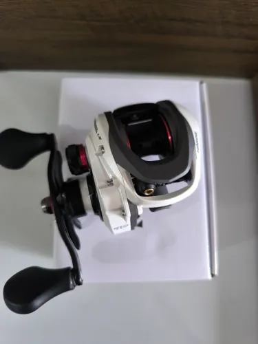 Carretilha Marine Sport - Brisa LS 8000 lado direito 