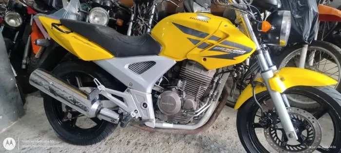 CBX Twister 2008