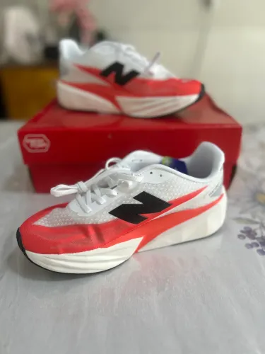 New Balance Fuelcell Rebel V5