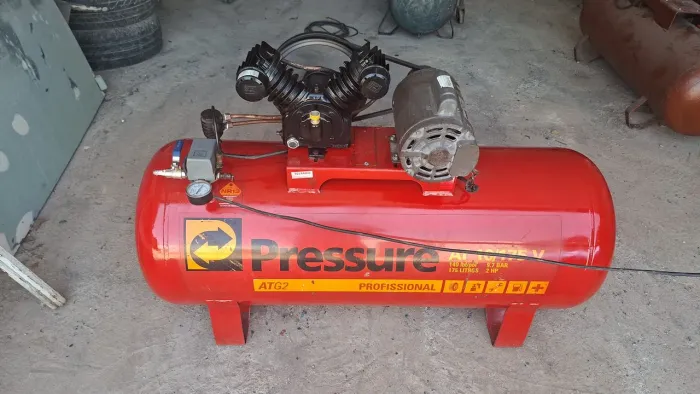 Compressor de ar 175 litros 10 pés