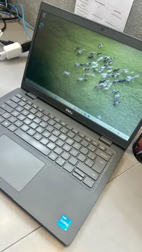 Notebook Dell seminovo i5 de 11.a geração