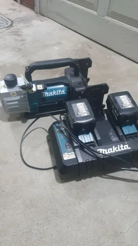 Bomba de vacuo Makita 4cfm a bateria
