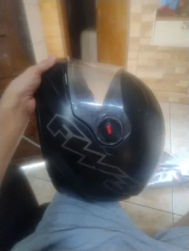 Capacete pra vender ligeiro 