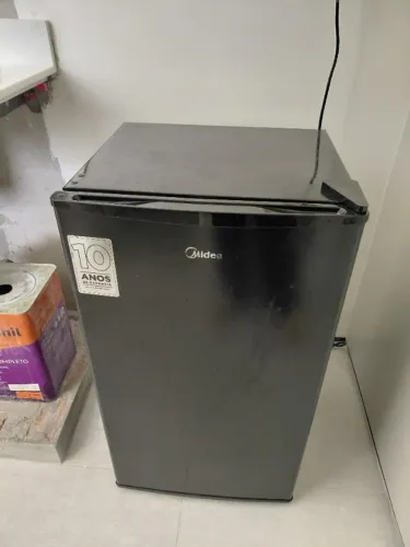 Frigobar muito novo sem.detalhe