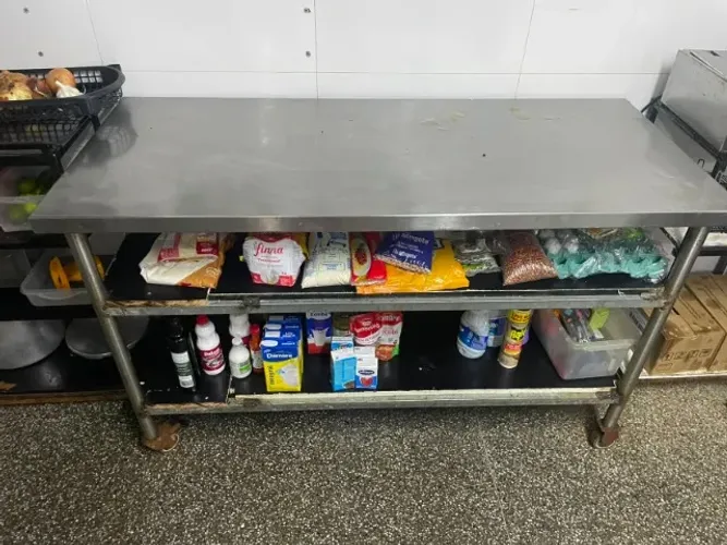Bancada De Inox Alimentos Com Rodinha