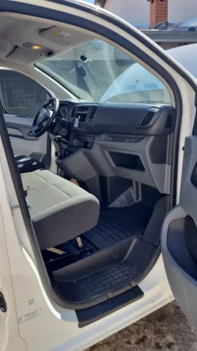 Citroen Jumpy Cargo 1.5 Turbo Diesel 2022