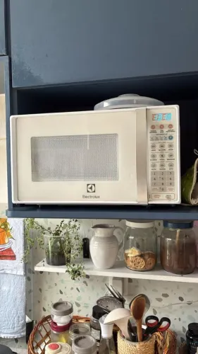 Microondas Electrolux 20 l