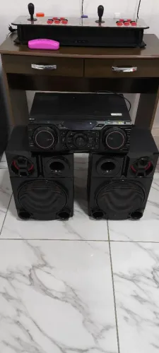 Vendo som LG xbom 1800 rms