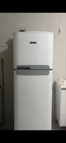 Geladeira Semi-Nova