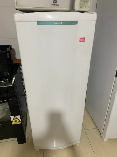 Geladeira cônsul branca 