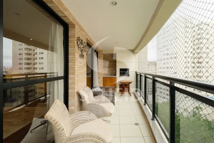 Apartamento à Venda no Paraíso 160m², 3 Suítes, 3 Vagas, Varanda com Churrasqueira