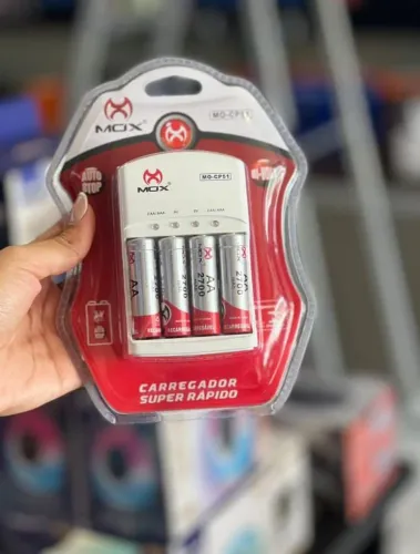 Kit carregador de pilhas e bateria de 9V