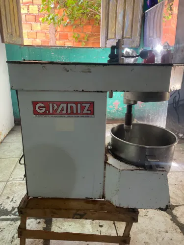 Máquina batedeira de bolo industrial/ panificação confeitaria