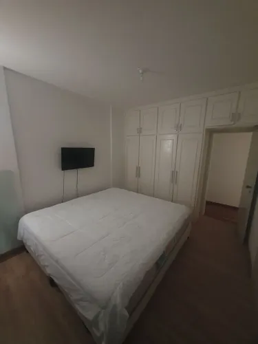 Alugo Quarto Individual Mobiliado na Savassi
