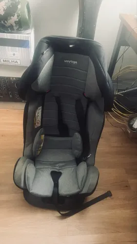 Cadeirinha bebê voyage para carro 