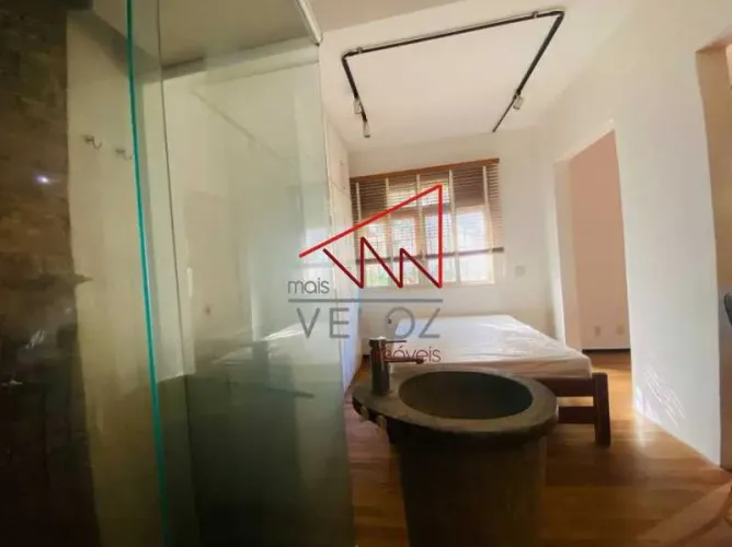 Loft na Glória, todo reformado e decorado por arquiteto