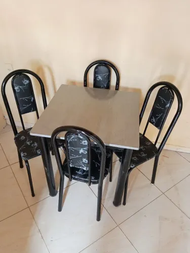 vendo mesa de mármore faço entrega imediata e acerta cartão