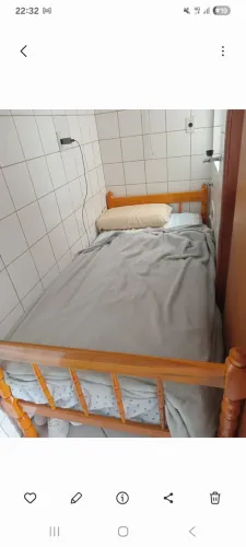 Cama solteiro com colchão 