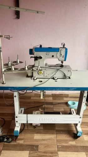 Máquina de costura
