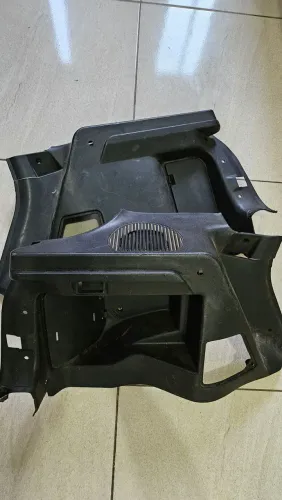 Lateral Porta Malas Corsa Wind