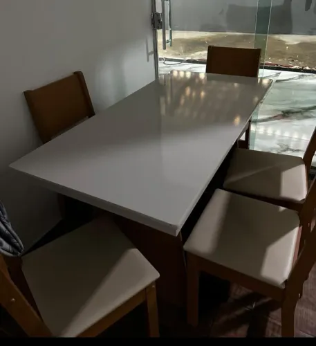 Mesa 6 cadeiras