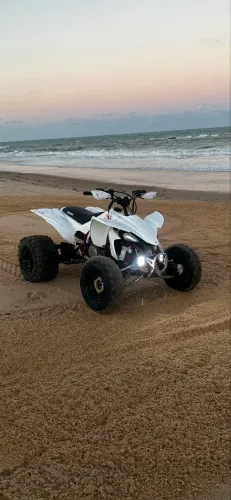 Vendo quadriciclo Yamaha 450cc