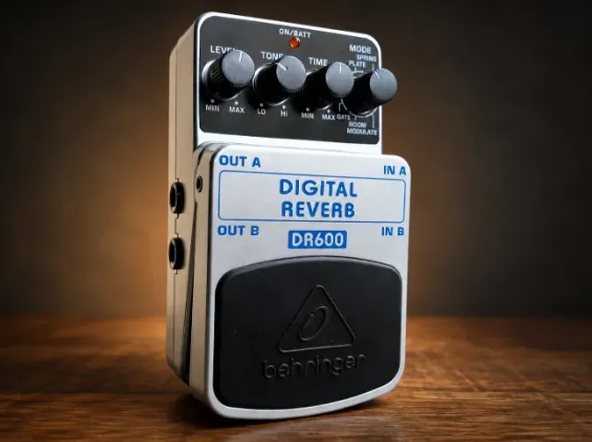 Pedal Behringer DR600 Digital Reverb para Guitarra