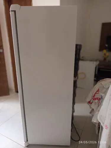 Geladeira Semi Nova
