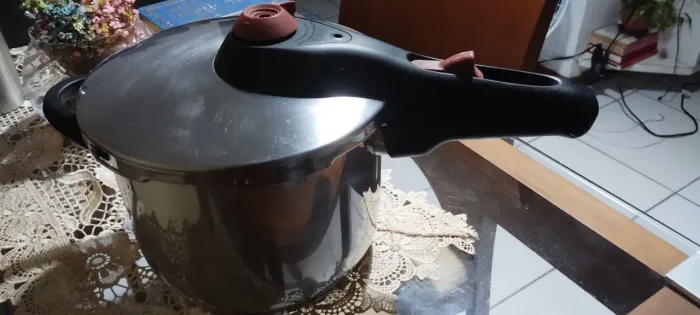 Panela Pressão Inox Tramontina Solar 6 litros
