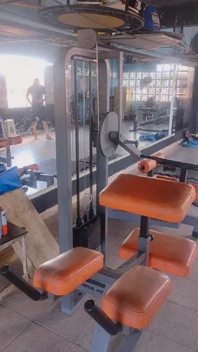 Máquina de musculação Profissional 