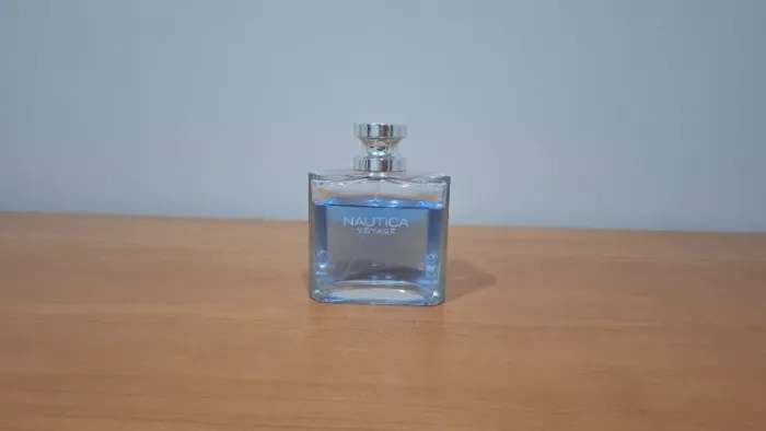 Perfume nautica voyage.