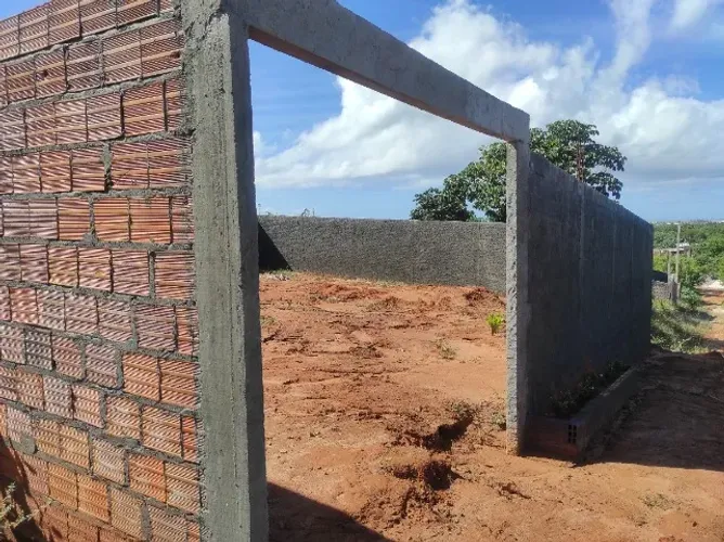 Terreno em Barra de Pojuca 300 m2 murado pronto para construir