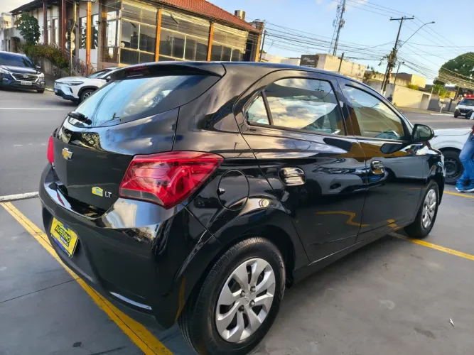 Chevrolet Onix Hatch LT 1.0 8V Flex Mec. 4P 2018